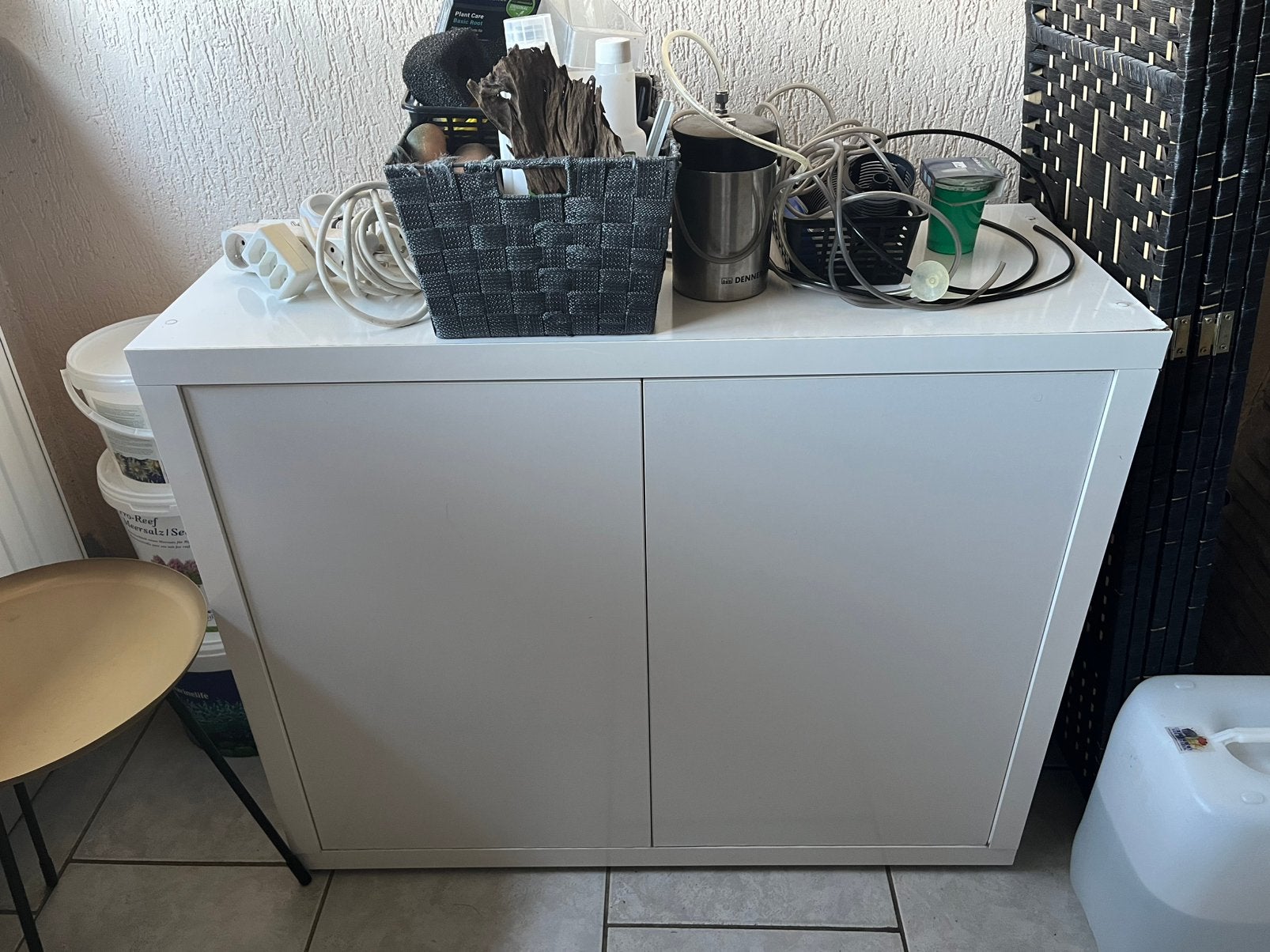 Gratis witte aquarium kast, Dieren en Toebehoren, Ophalen, Gebruikt, Aquariummeubel, Aquatlantis