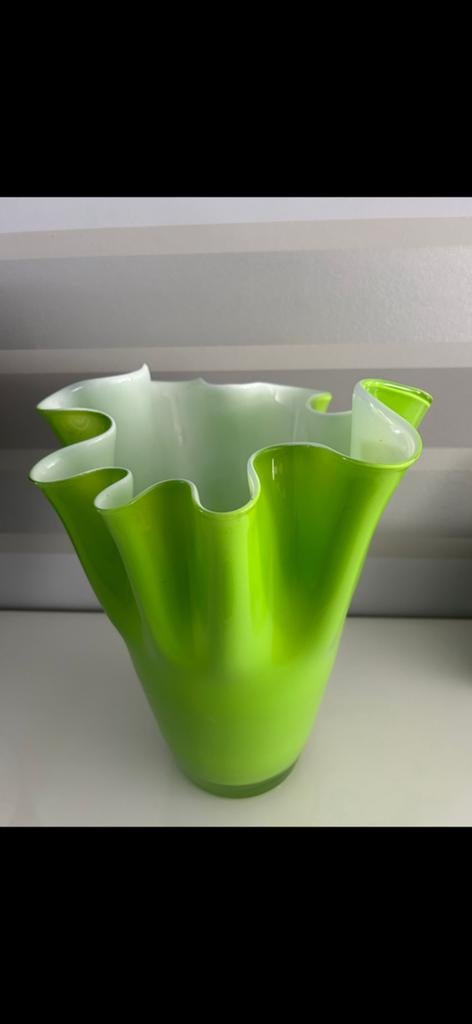 Mooie groene vaas, Ophalen, Zo goed als nieuw