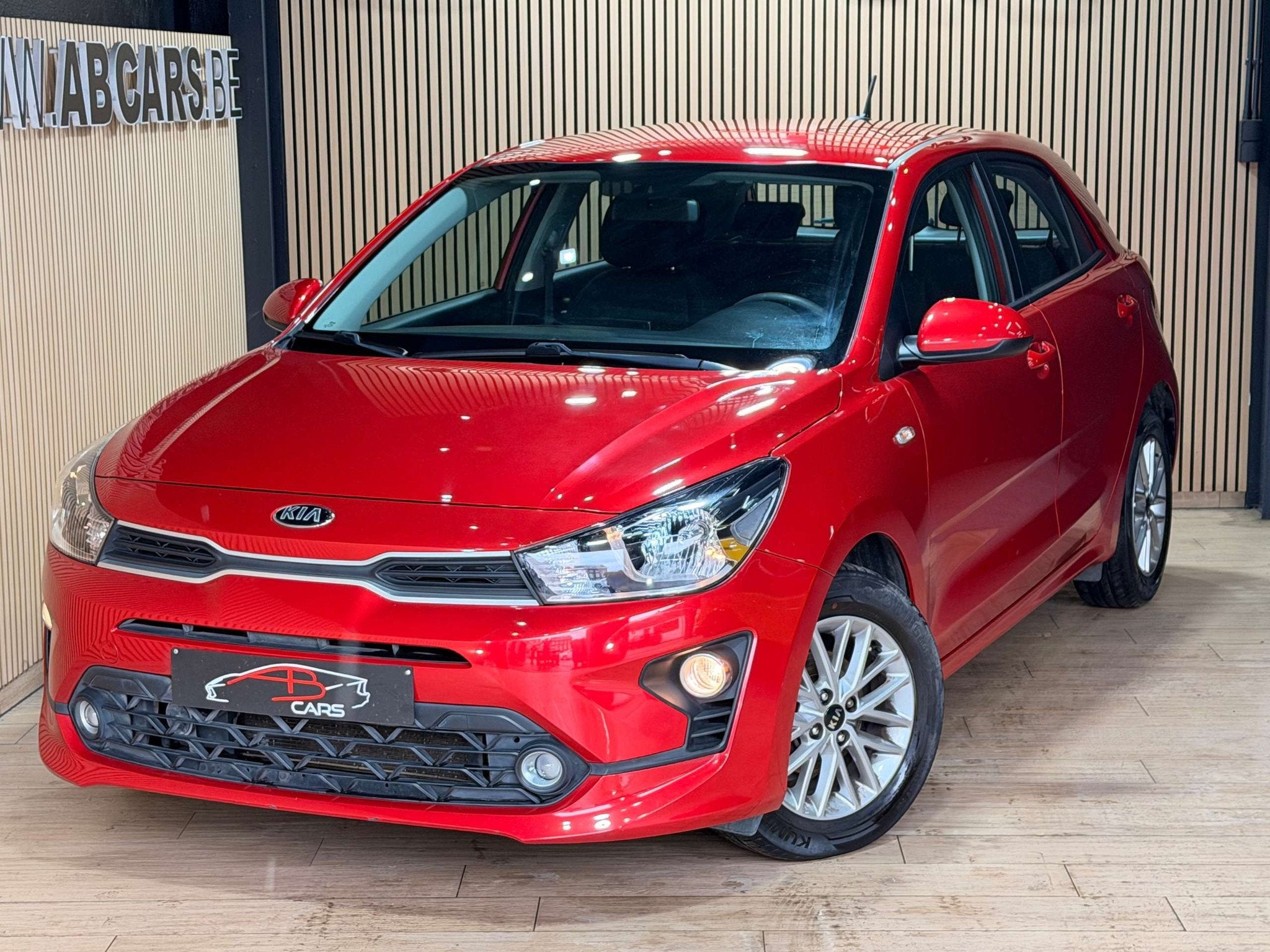 Kia Rio 1.2i * GARANTIE 12 MOIS * 1ER PROPRIETAIRE *, Auto's, Kia, 116 g/km, Stof, Gebruikt, 4 cilinders