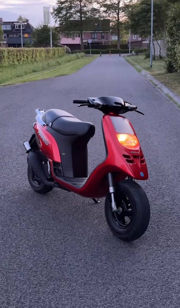 Scooters b klasse gezocht, voorkeur piaggio of yamaha, Ophalen, Tweetakt, 50 cc, Klasse B (45 km/u)