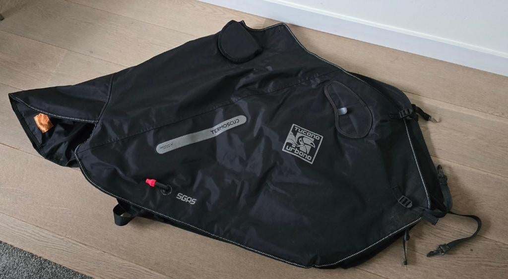 Tucano Urbano Termoscud Leg Cover Vespa GT / GTS / GTV, Motoren, Nieuw met kaartje, Overige typen, Kinderen, Ophalen of Verzenden