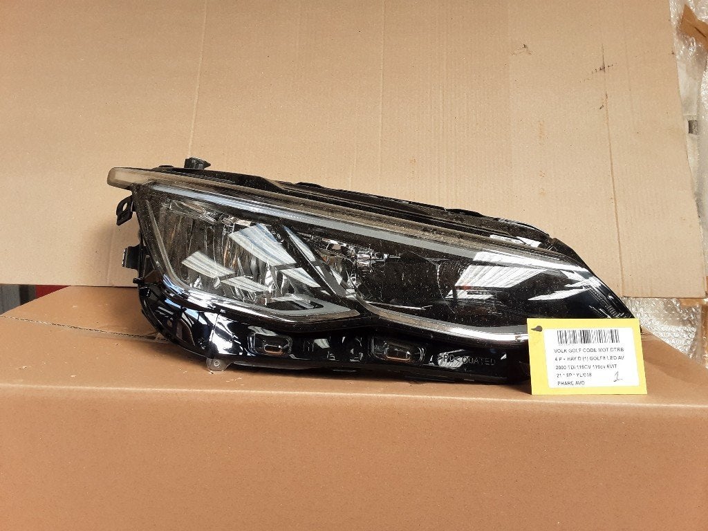 KOPLAMP RECHTS Volkswagen Golf VIII (CD1) (5H1941006), Gebruikt, Volkswagen, Volkswagen AG, Kundenbetreuung@volkswagen.de