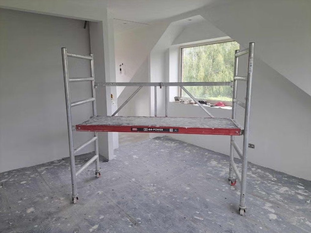 A louer - Echafaudage pliable Altrex 40€/semaine, Bricolage & Construction, Échelles & Escaliers, Pliable ou rétractable/escamotable