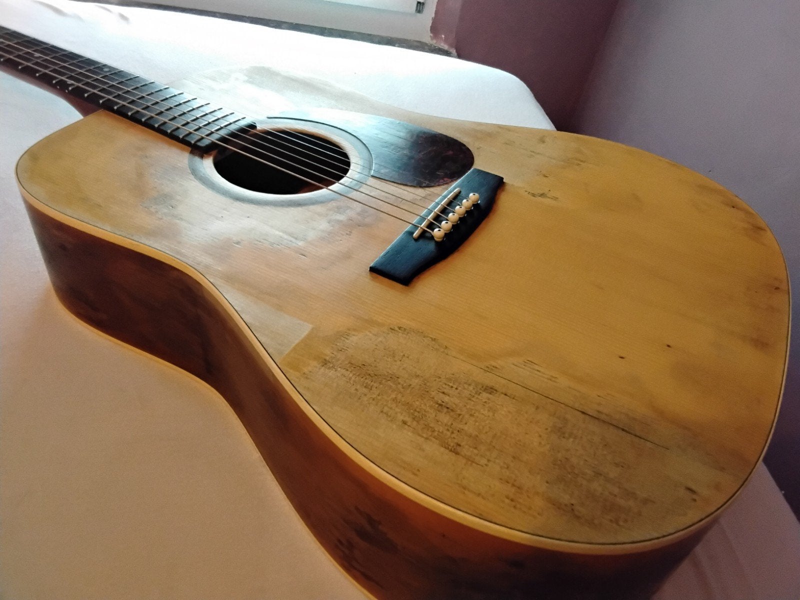 Uitstekende en zeldzame Norman B-20 Dreadnought uit 1997
Wij, Ophalen