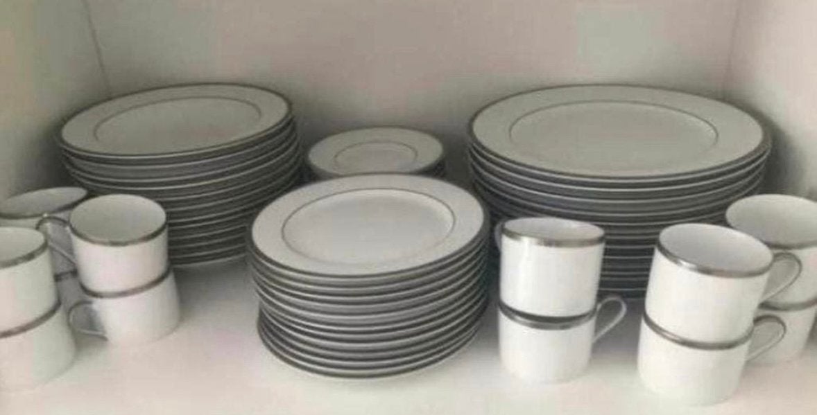 Porseleinen servies merk Ventura, Antiek en Kunst, Ophalen