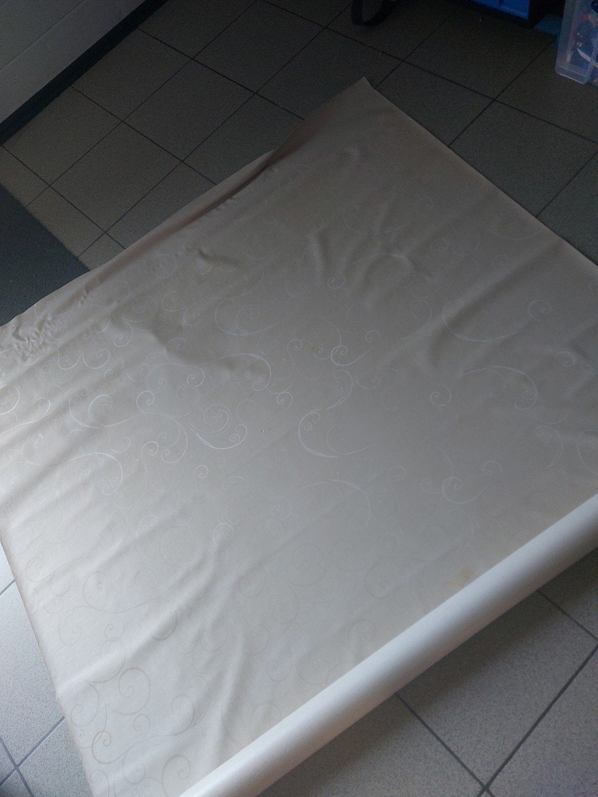 Plastieken bescherming tafel, Ophalen