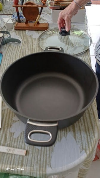 casserole avec couvercle, Avec couvercle, Enlèvement, Utilisé, Casserole