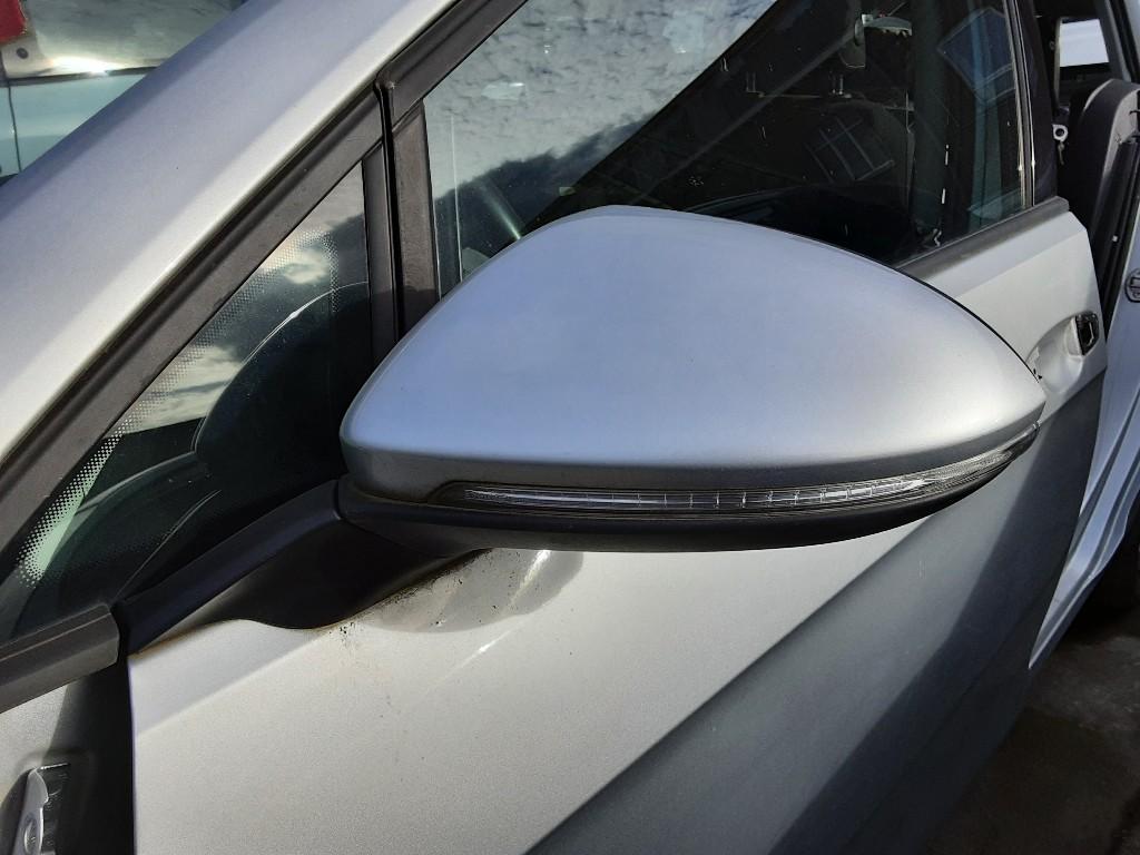 SPIEGEL LINKS Volkswagen Golf VII Variant (AUVV), Gebruikt, Volkswagen