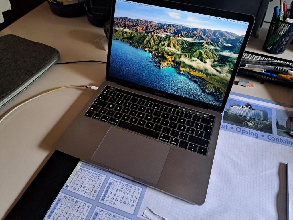 Apple MacBook Pro 2019, Gebruikt, 256 GB, 8 GB, 13 inch