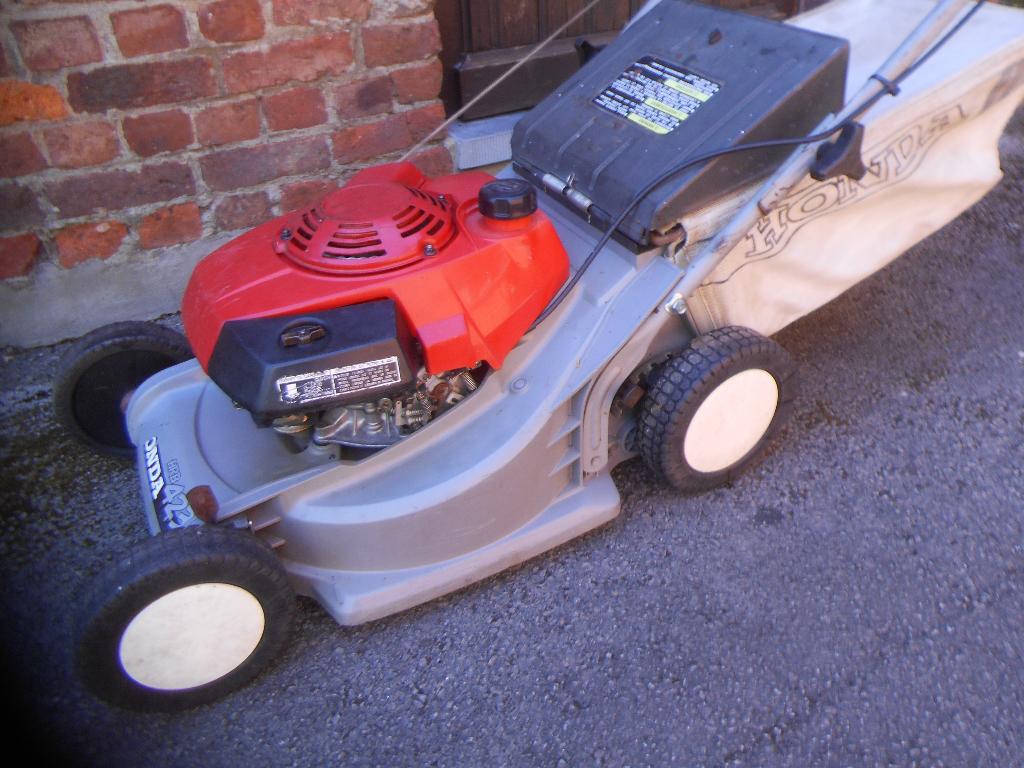 Tondeuse A POUSSER HONDA HRB423, Honda, Tondeuse rotative, 40 à 49 cm, Enlèvement
