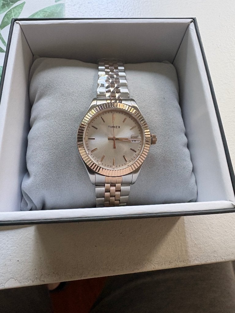 Montre femme bicolore de marque Timex Neuve, Autres marques, Acier, Enlèvement, Acier