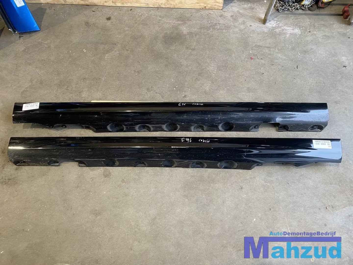 BMW 3 SERIE E46 CABRIO zwart 303/9 Rechts links sideskirt zi, Auto-onderdelen, Petuelring 130
80788  Munich, DE, Gebruikt, Info@bmw.de