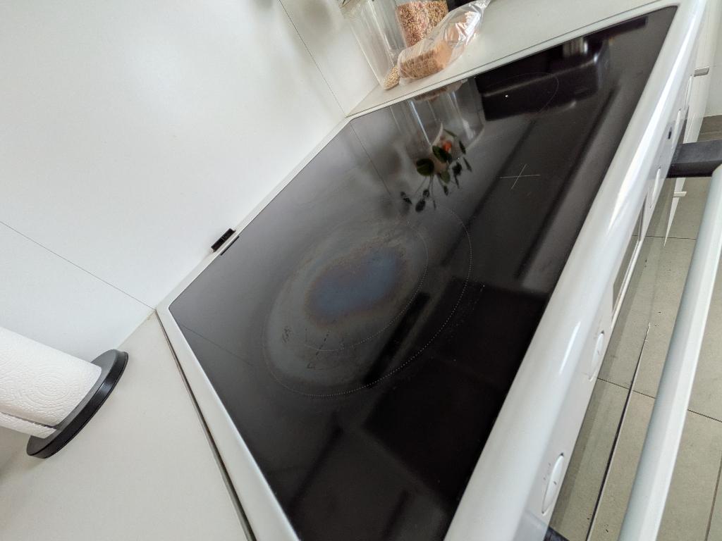 Startset (sociale woning) Frigo/fornuis/oven/dampkap, 150 à 200 litres, Enlèvement, Comme neuf, Avec compartiment congélateur