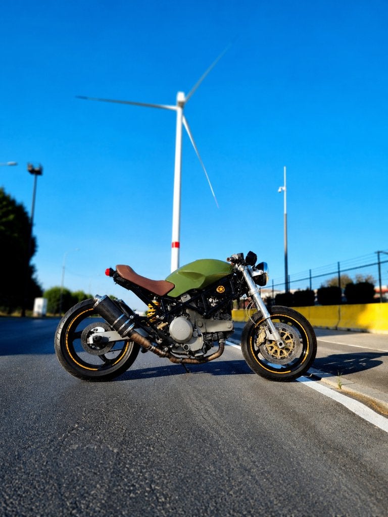 Ducati MONSTER 620 caferacer, 2 cilinders, Occasion, 618 cc, Particulier