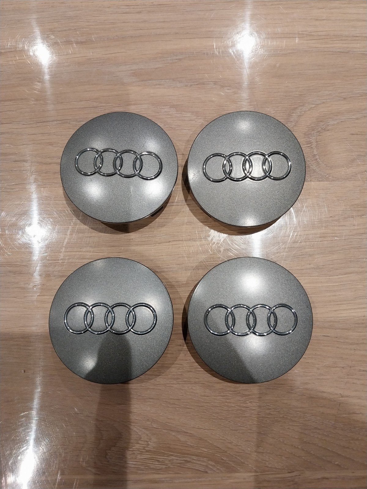 Caches centraux Audi, Enlèvement ou Envoi