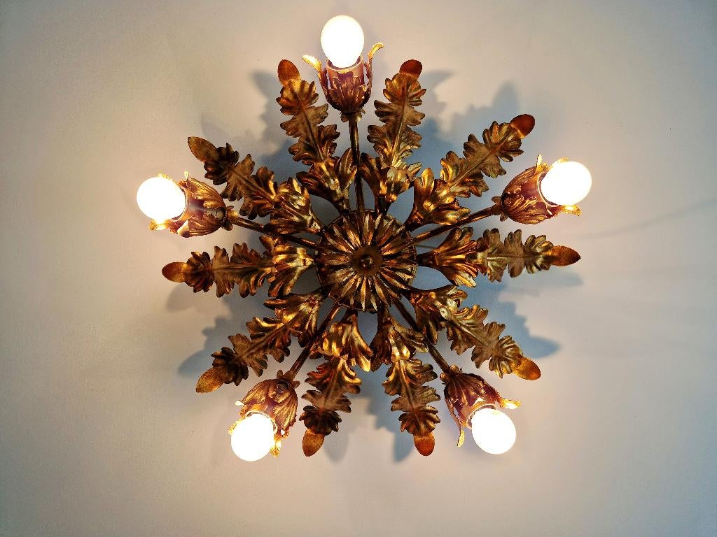Grand plafonnier floral italien en métal doré, années 1970, Enlèvement ou Envoi