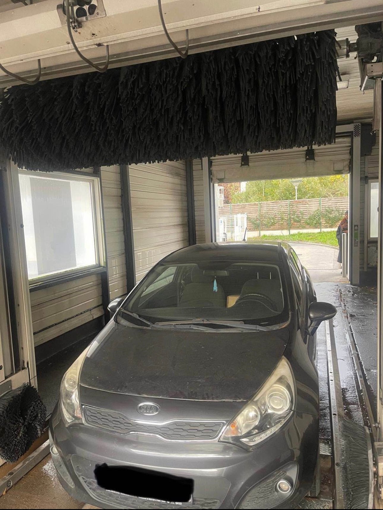 Kia Rio 2014, Enlèvement, Kia