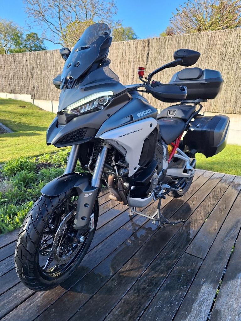 Ducati Multistrada V4 S Travel en Radar, Motoren, Handvatverwarming, Occasion, 4 cilinders, Motorrijbewijs A