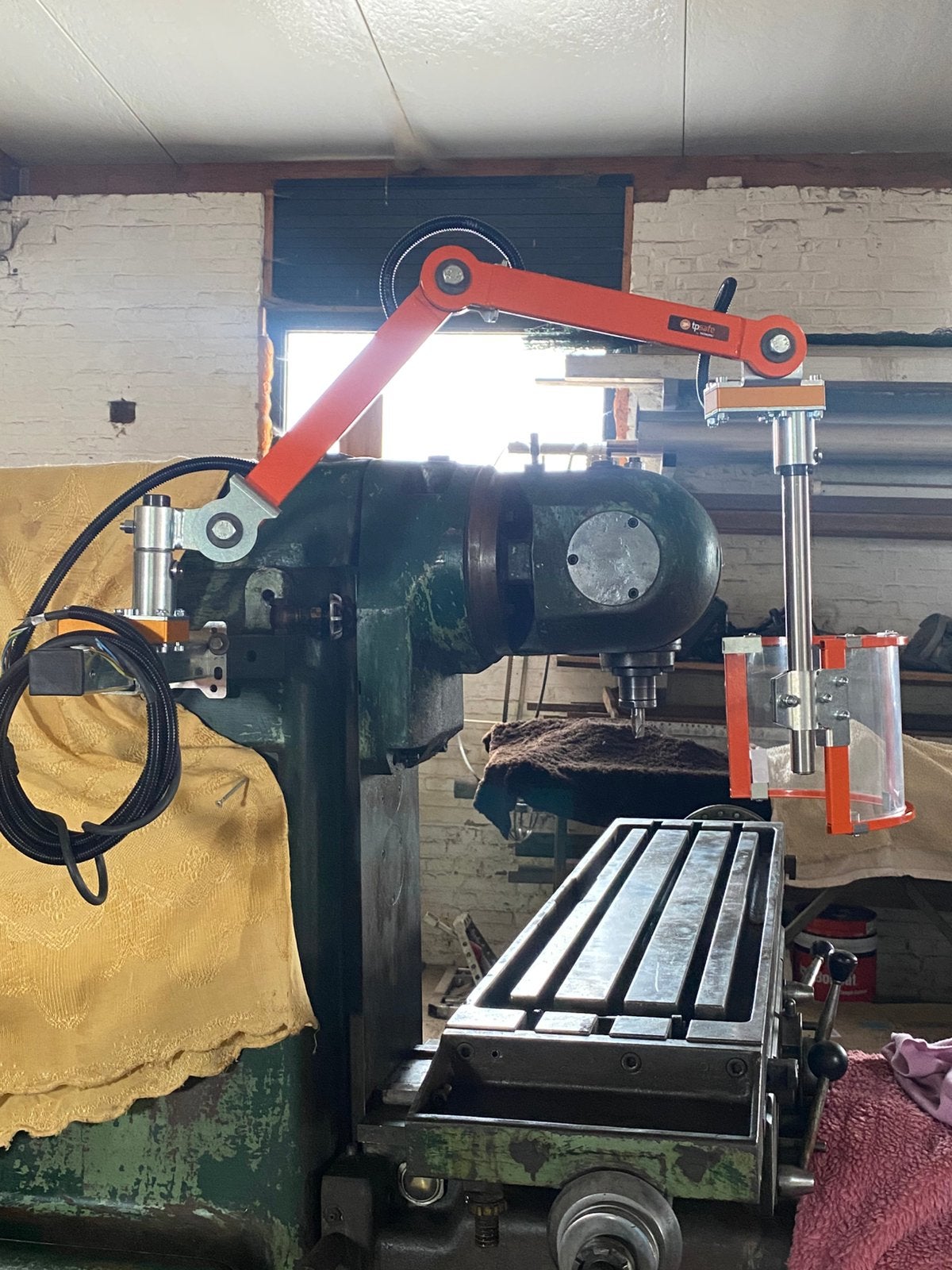 Veiligheidsscherm voor freesmachine ., Doe-het-zelf en Bouw, Ophalen