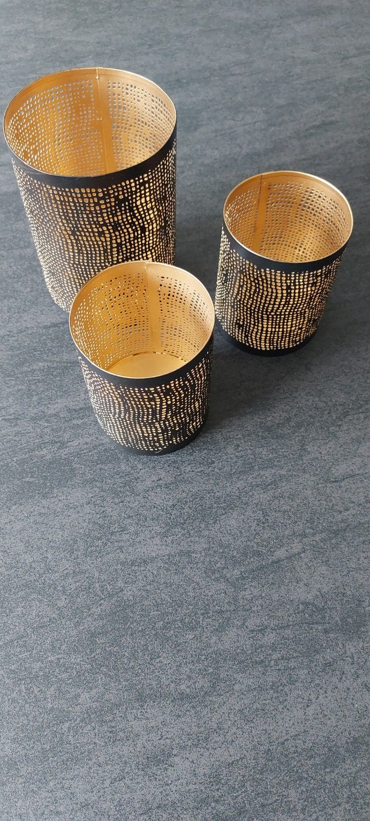 Lot de 3 vases décoratifs en métal noir et doré, Enlèvement, Doré, Métal