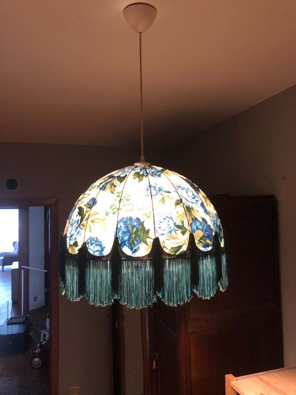 Luster met bloemenmotief, Huis en Inrichting, Lampen | Kroonluchters, Ophalen, Gebruikt, Textiel, E27 (groot)