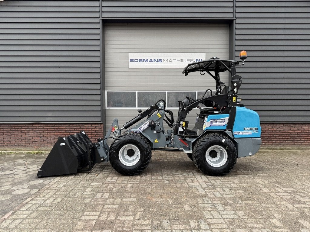 TE HUUR Giant G2500 HD X-TRA minishovel 2,5 T, Tobroco, Info@tobroco.nl, Sprendlingenstraat 57
5061 KM  Oisterwijk, NL, Wiellader of Shovel