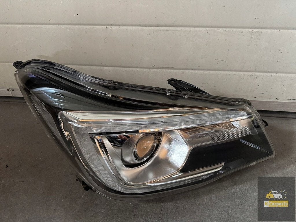 Phare LED droit sur lev pour Subaru Forester IV, Subaru, Info@subaru.co.jp, Ebisu, Shibuya-ku 1-20-8
150-8554  Tokyo, Subaru Corporation