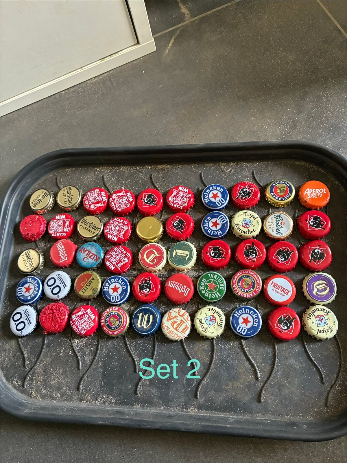 Lot de 50 capsules de bouteilles/capsules de bière, lot de 2, Multicolore, Métal, Enlèvement ou Envoi, Overige thema's