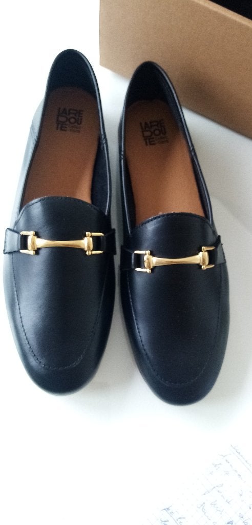 Mocassin femme cuir NEUF  jamais mis, Taille 38-impeccable, Neuf, Enlèvement, Chaussures basses, Noir