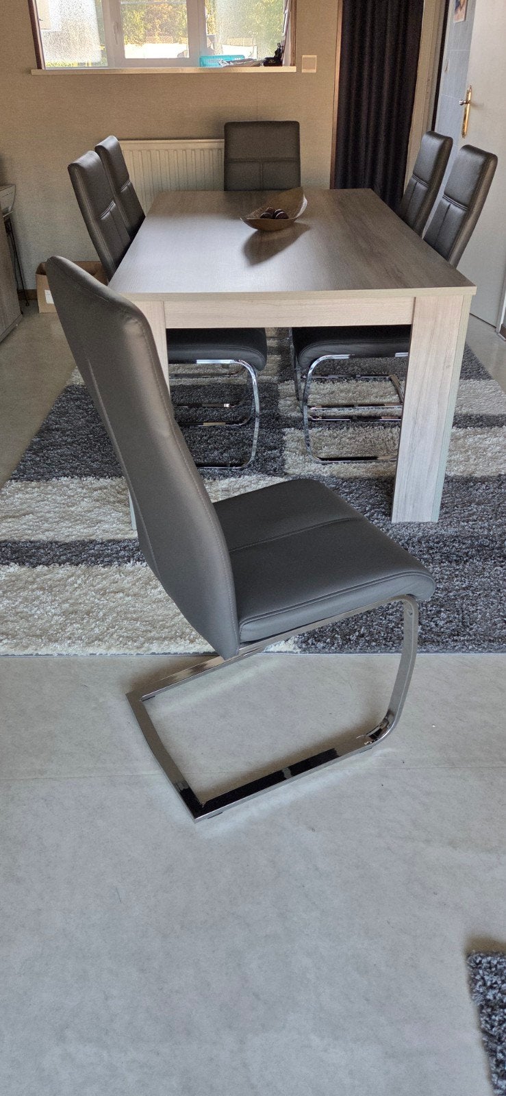 6 stoelen +tafel te koop tafel is 1.80m lengte en 1m breed, Huis en Inrichting, Ophalen
