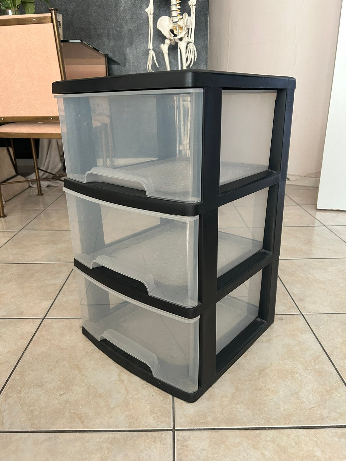 Meuble en plastique, Ophalen, Zo goed als nieuw