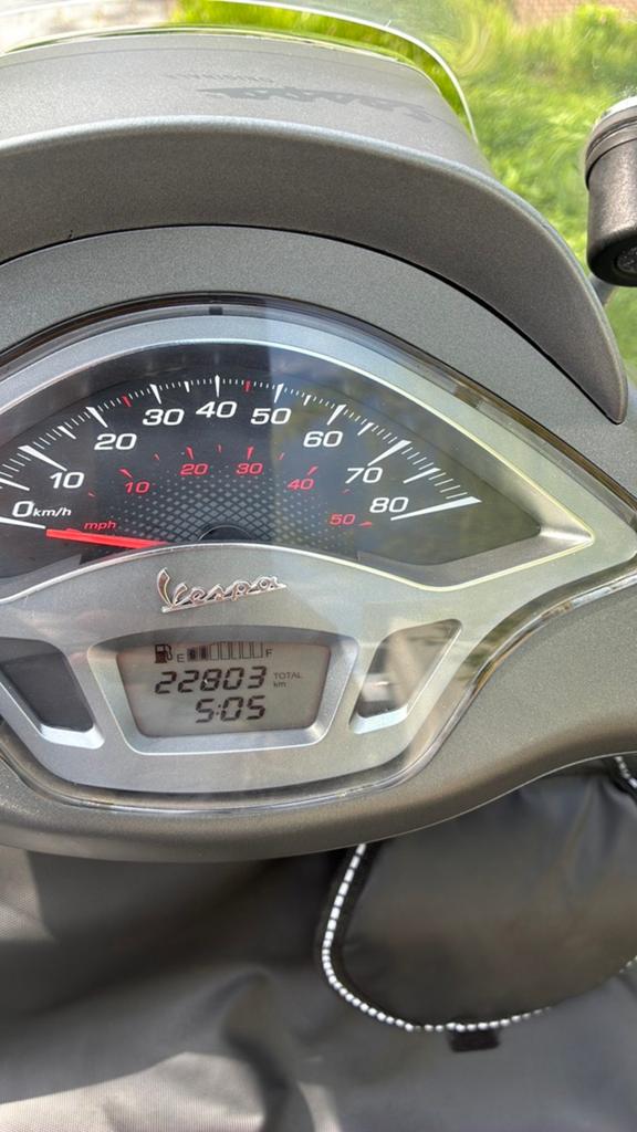 Vespa sprint 2016 a klasse, Vélos & Vélomoteurs, Scooters | Vespa, Enlèvement ou Envoi, Comme neuf