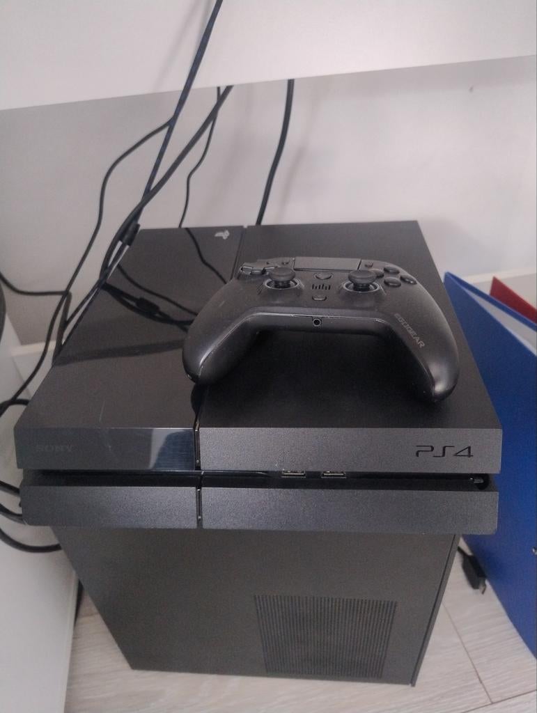 PS4 met controller, Games en Spelcomputers, Spelcomputers | Sony PlayStation 4, Ophalen of Verzenden
