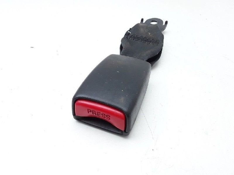 BOUCLE DE CEINTURE CENTRE ARRIÈRE Lancer Wagon (CS / CT), Utilisé, Mitsubishi