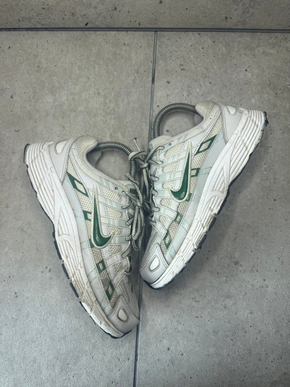 Nike P-6000 Wit Groen 38, Kleding | Dames, Wit, Ophalen of Verzenden, Zo goed als nieuw, Sneakers