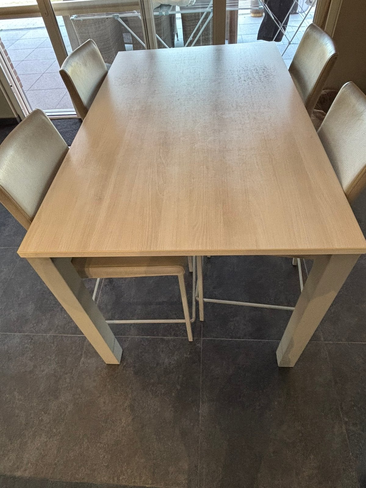 Hoge keukentafel met 4 stoelen, 100 à 150 cm, Quatre personnes, Synthétique, Enlèvement