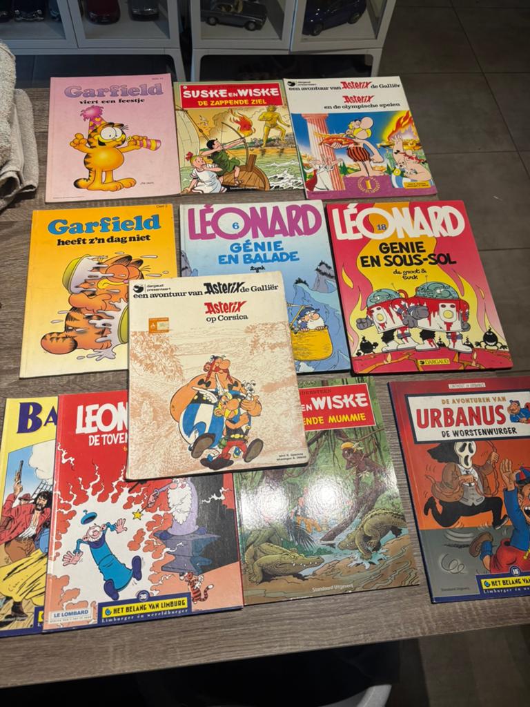 Proposer des bandes dessinées ? ? ?, Enlèvement ou Envoi, Comme neuf