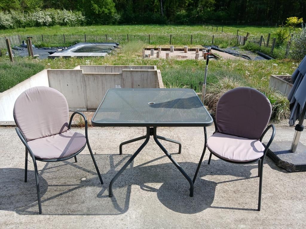Ijzeren tuintafel met 2 stoelen, Tuin en Terras, Tuinsets en Loungesets, Stoel, Ophalen