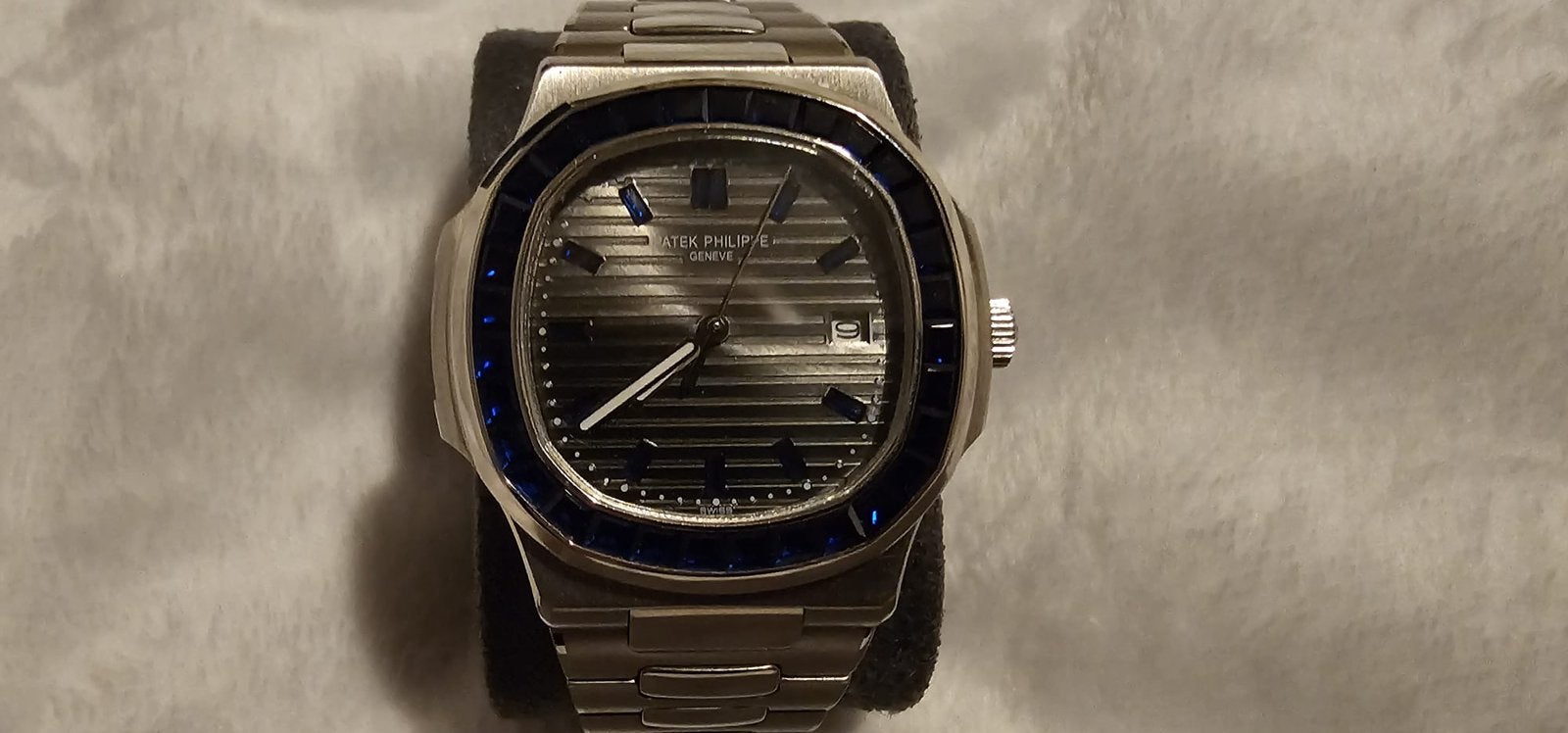 Patek Philippe nautilus blue saphire bezzel black dial, Ophalen, Zo goed als nieuw