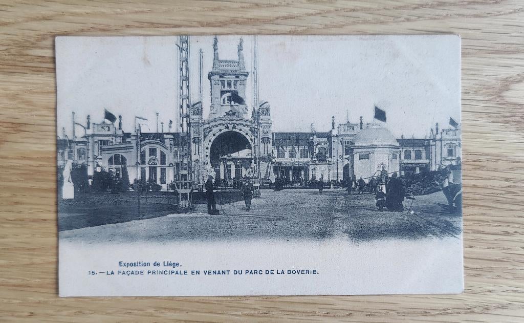 Exposition de Liège La façade principale en venant du parc, Verzenden, Ongelopen, Luik
