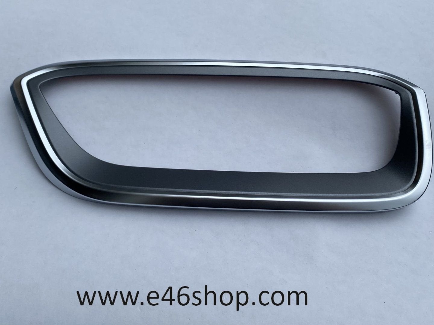 GRILLE BMW i3 oem 51137352702 nieuw, Gebruikt, -, -, Ophalen of Verzenden