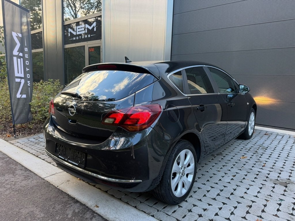 Opel Astra 1.4 Turbo Ultimate Edition,GARANTIE,NAVi,CRUISE,, Autos, Euro 5, Entreprise, Ordinateur de bord, Boîte manuelle