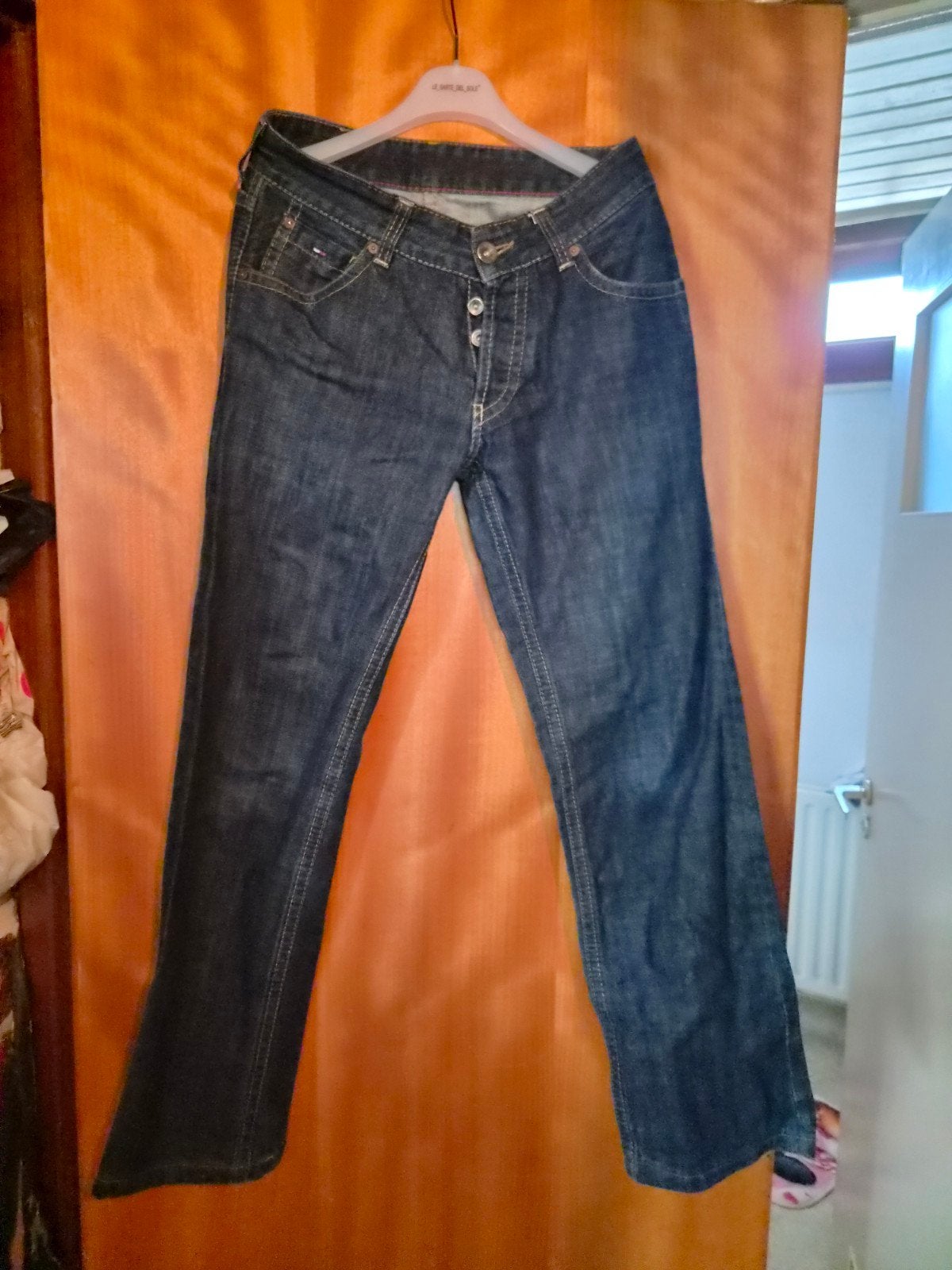 jeans tommy hilfiger maat 40 goede staat, Vêtements | Femmes, Jeans, Enlèvement ou Envoi