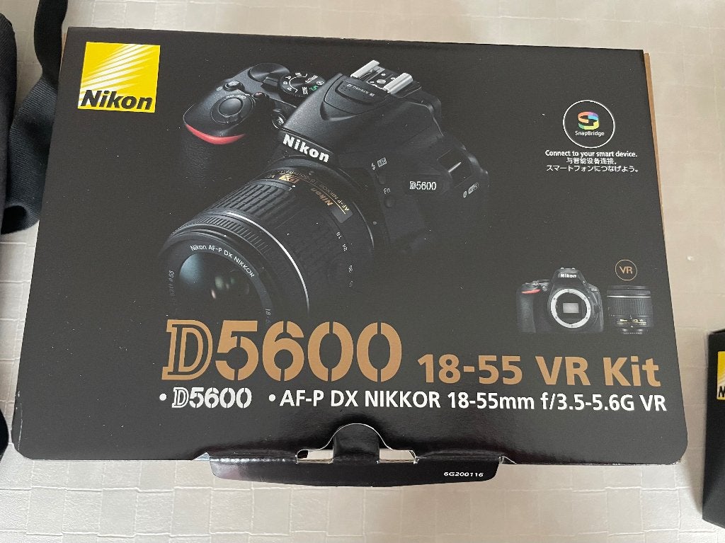 Nikon D5600 met 3lenzen , flits en statief, Enlèvement, Comme neuf, Reflex miroir, Nikon