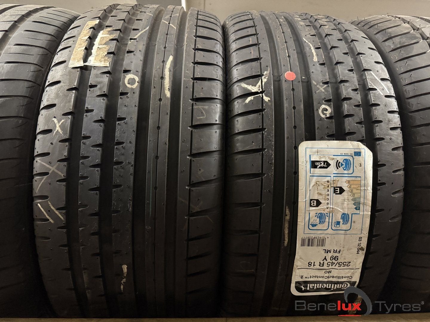 new 255/45R18 99Y Continental 255/45 R18 255/45/18 2554518, Auto-onderdelen, 18 inch, 255 mm, -, -