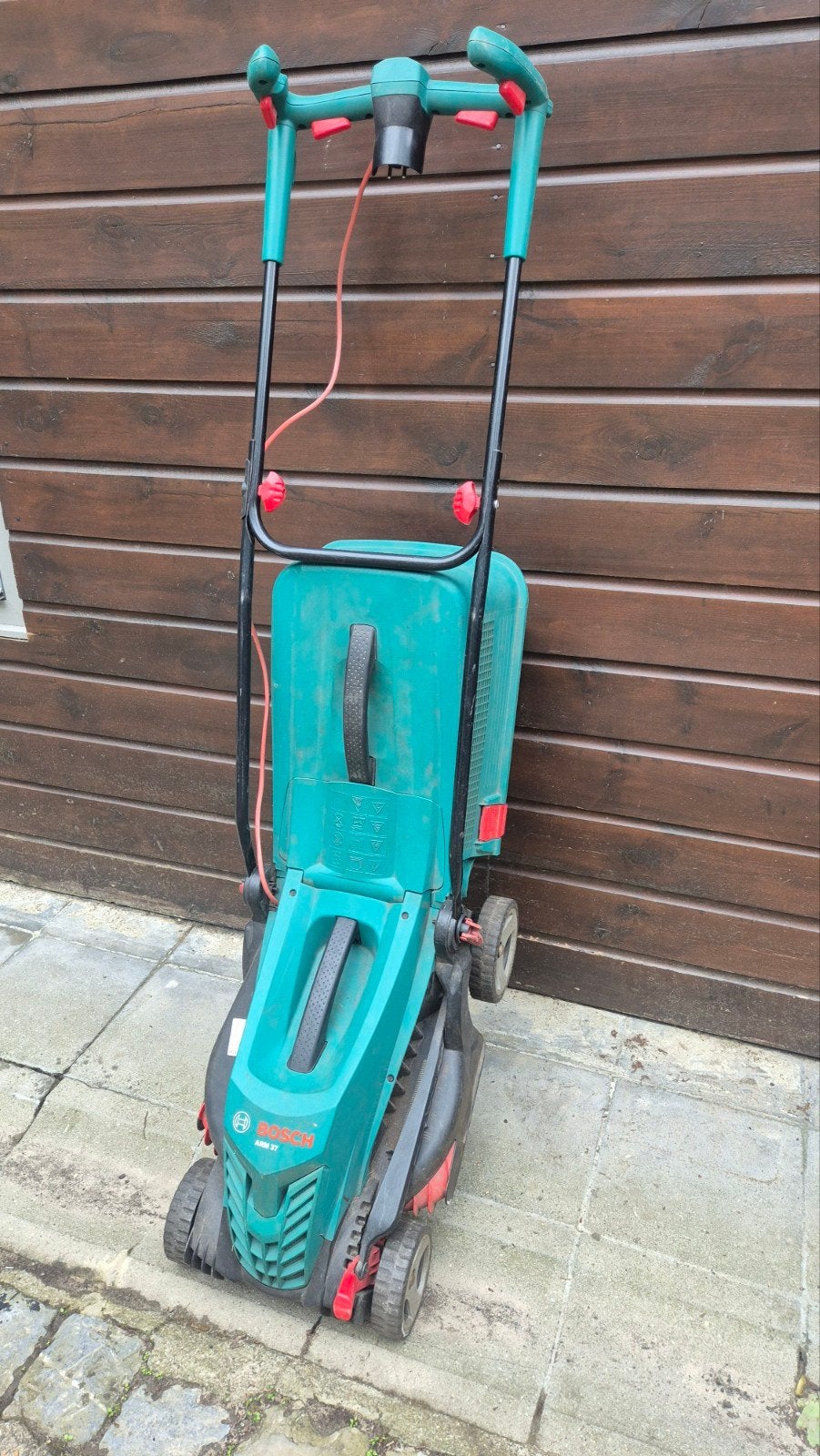 BOSCH ARM37 - 1400W, Tuin en Terras, Grasmaaiers, Ophalen, Cirkelmaaier, Gebruikt, Elektrische grasmaaier