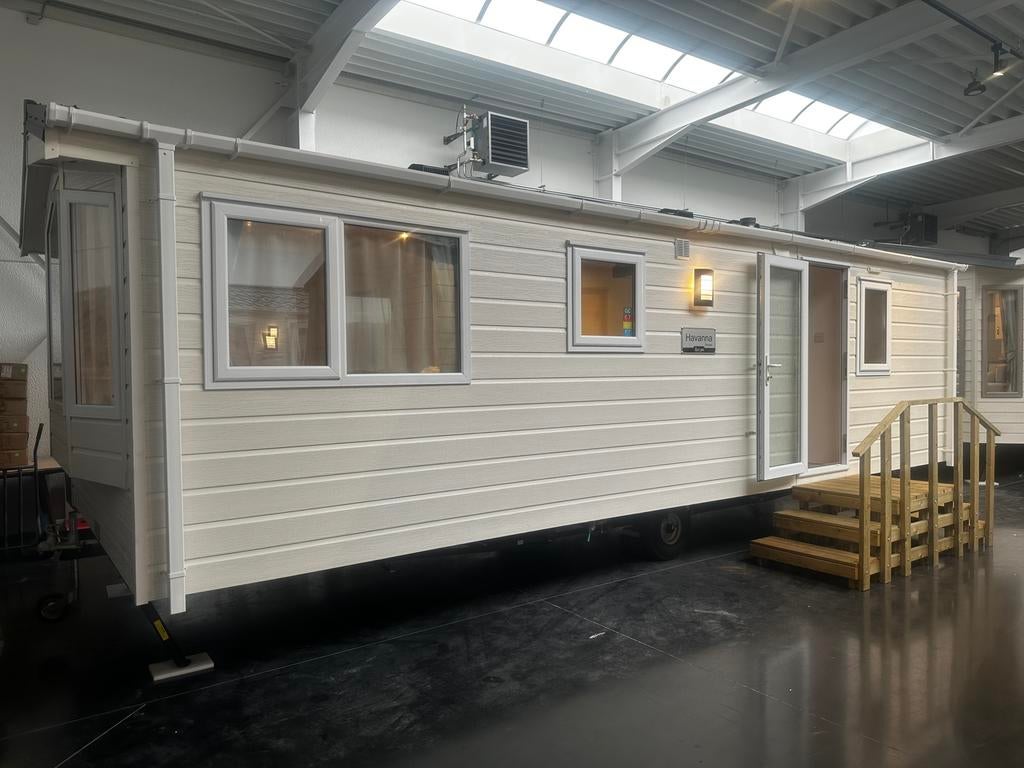 STOCK LUXUEUX COMPACT HAVANA 850X315/2 AVEC CANAPÉ-LIT, Caravanes & Camping, Jusqu'à 6