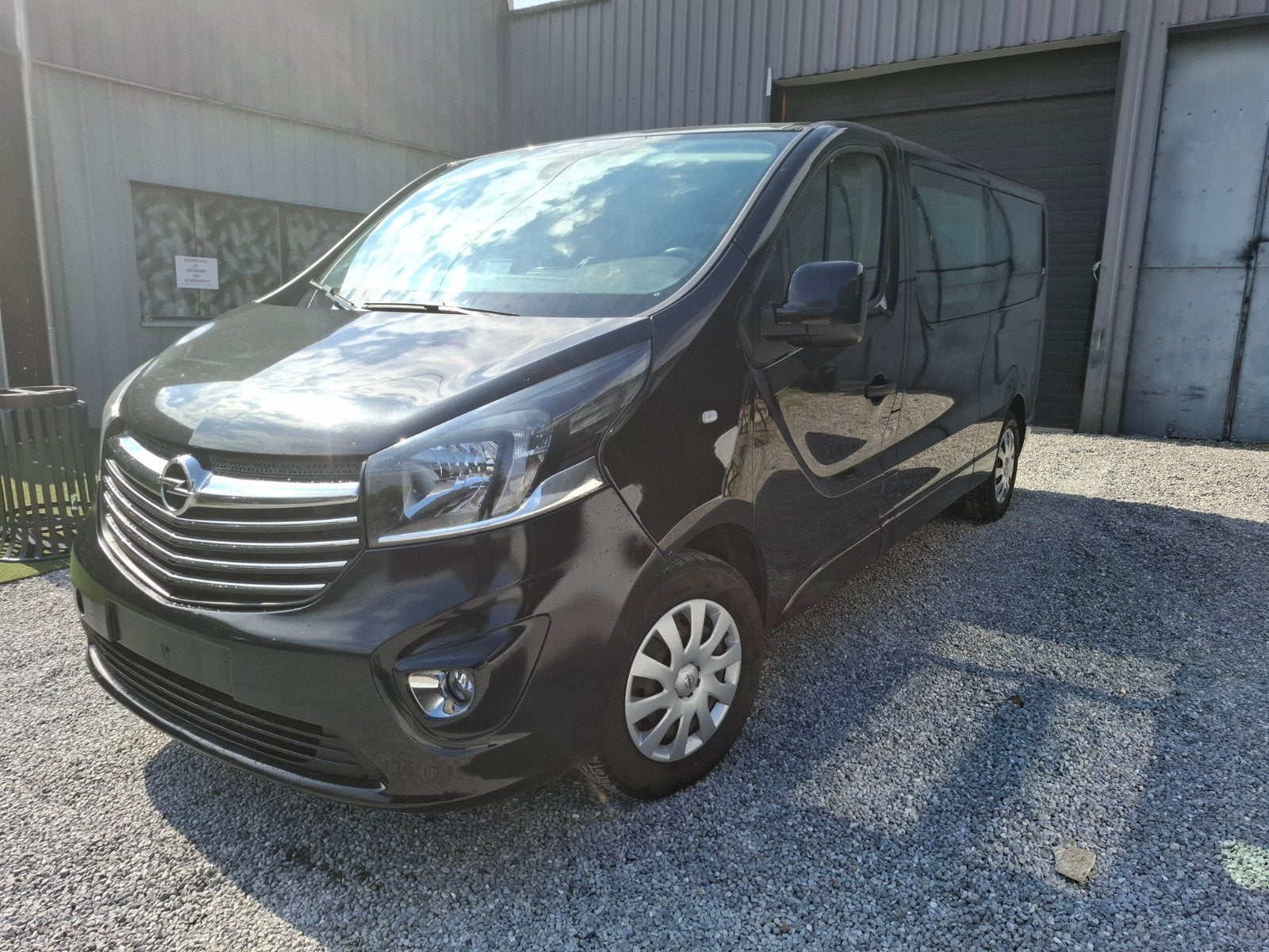 opel vivaro 1.6 diesel 9places euro6 2019.  0492718440, Autos, Vivaro, Euro 6, Boîte manuelle, Autre carrosserie