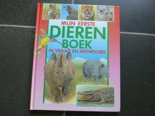 boek mijn eerste dierenboek vraag en antwoord, Ophalen of Verzenden, Zo goed als nieuw