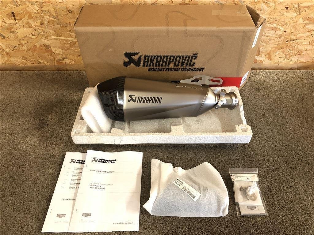 Akrapovic uitlaat KTM 1390 Superduke Super Duke R Evo 24-25, Motoren, Verzenden, Nieuw